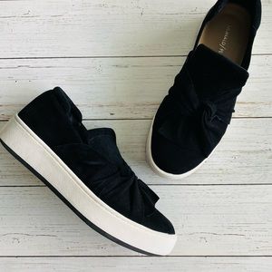 Sonald J Pliner Celest Ruched Suede Slip On 7.5